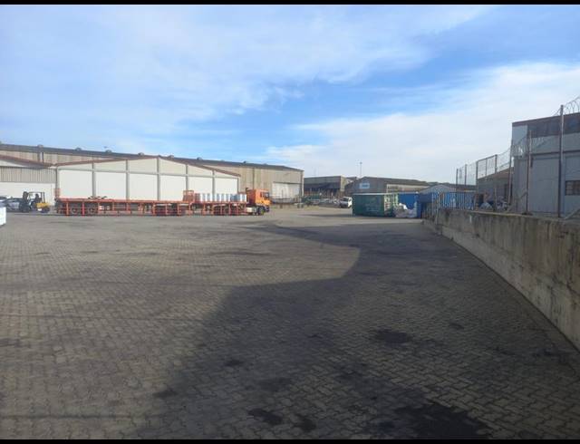 INDUSTRIAL PROPERTY TO RENT IN DEAL PARTY